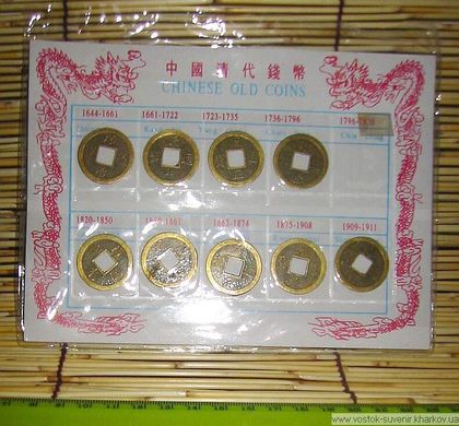 Монеты на планшете (в н-ре 10 шт)(2,5 см)(17х12,5 см), K32110 - фото товара