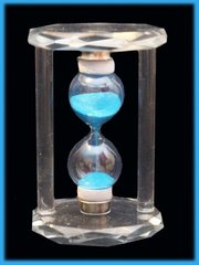 Песочные часы в стеклянном корпусе Синий песок, K89290103O362833474 - фото товара
