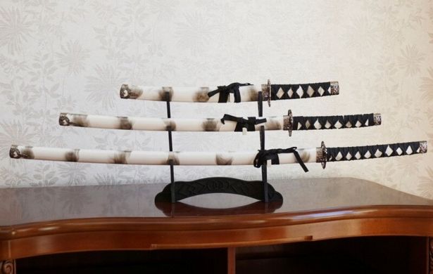 Набор из трёх самурайских мечей на подставке, K89310013O1252434649 - фото товара